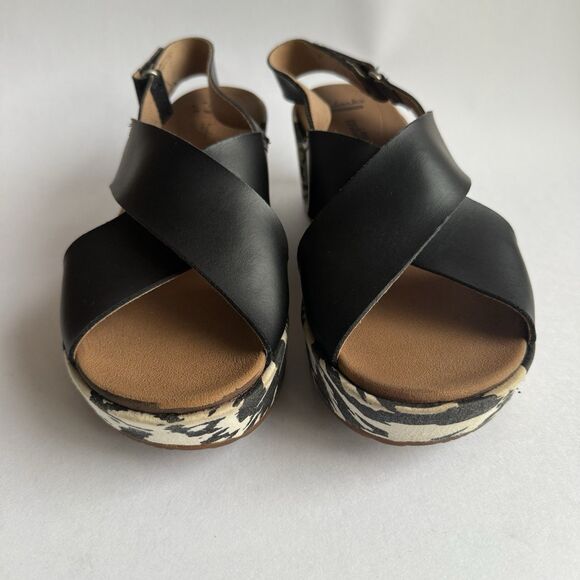 Clarks Stasha Hale Wedge Slingback strap black/white Sz 8.5M Crossed Wide Strap - Picture 3 of 13